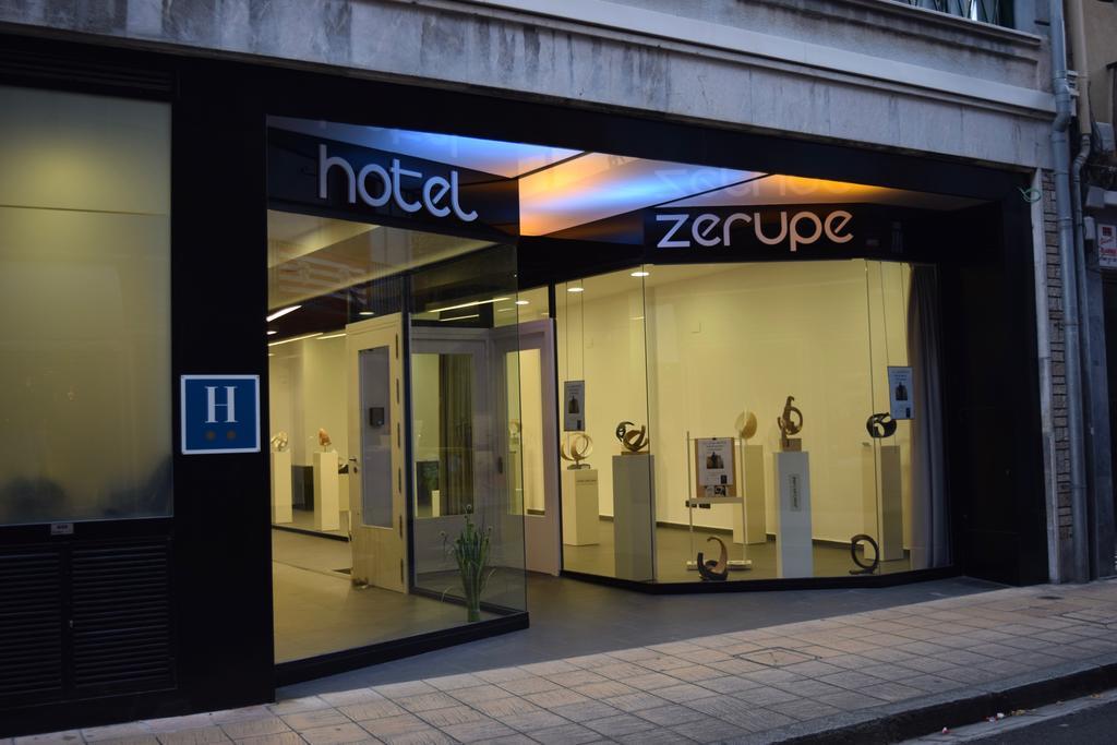 Zerupe Hotel サラウツ エクステリア 写真